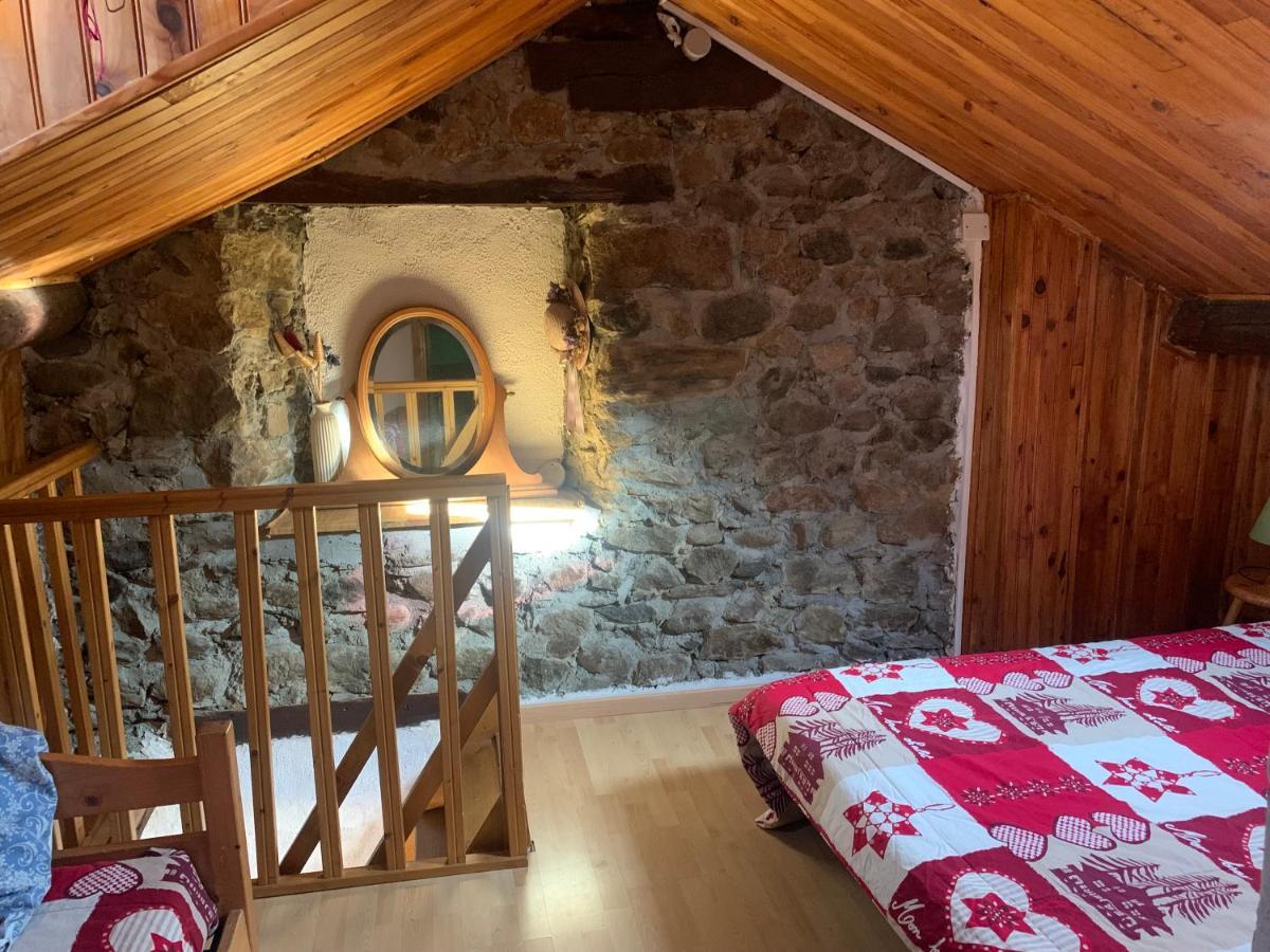 Joli Appartement Dans Une Maison Ancienne Ax-les-Thermes Exteriör bild