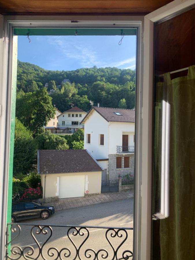Joli Appartement Dans Une Maison Ancienne Ax-les-Thermes Exteriör bild